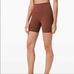 ✨Lululemon Wunder train HR* short 6”